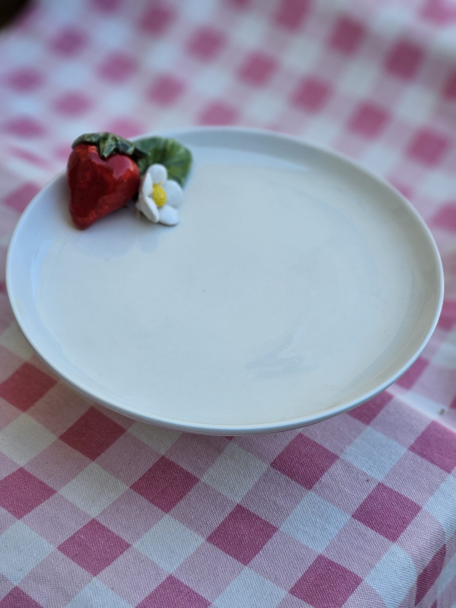 les-ottomans-fragola-etagere-tortenst-nder-aus-handbemalter-keramik image 2