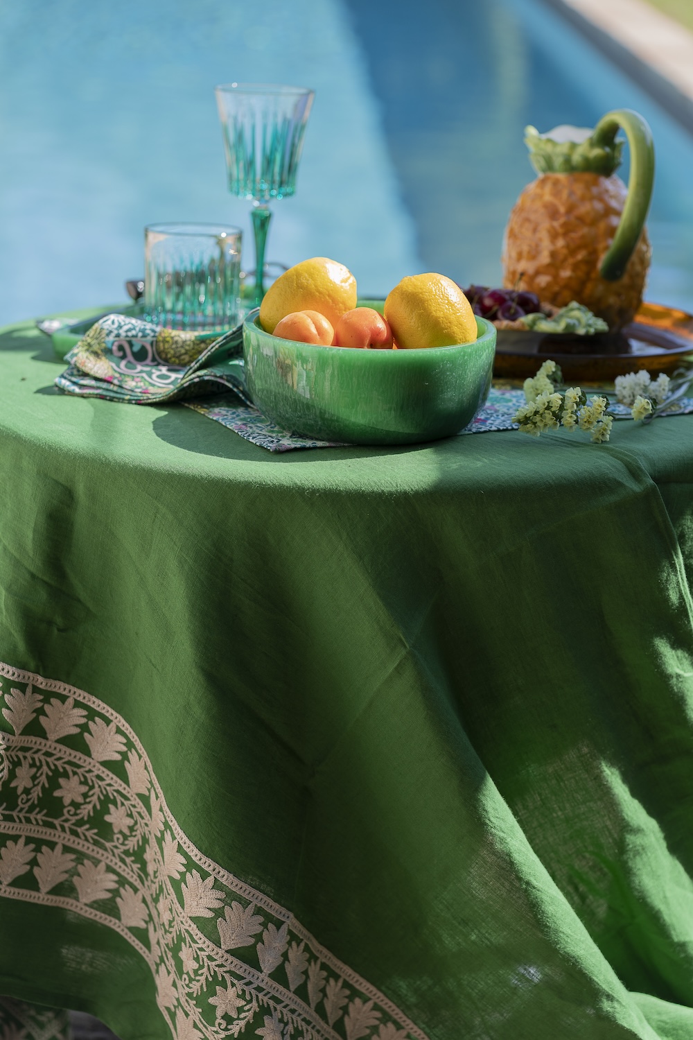 les-ottomans-ebt26-tischdecke-aus-baumwolle-bestickt image 4