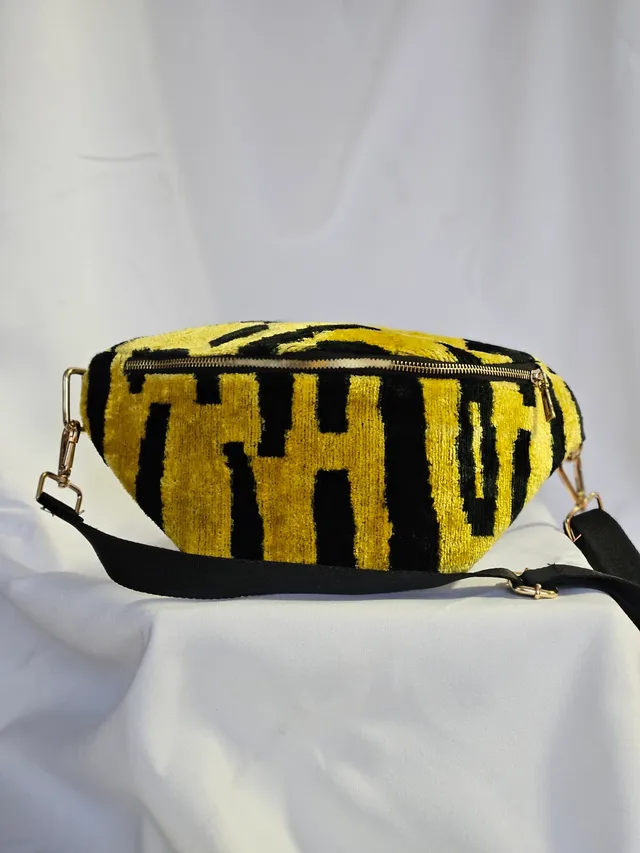 les-ottomans-marsupio-g-rteltasche-velluto-di-seta-tiger image 1