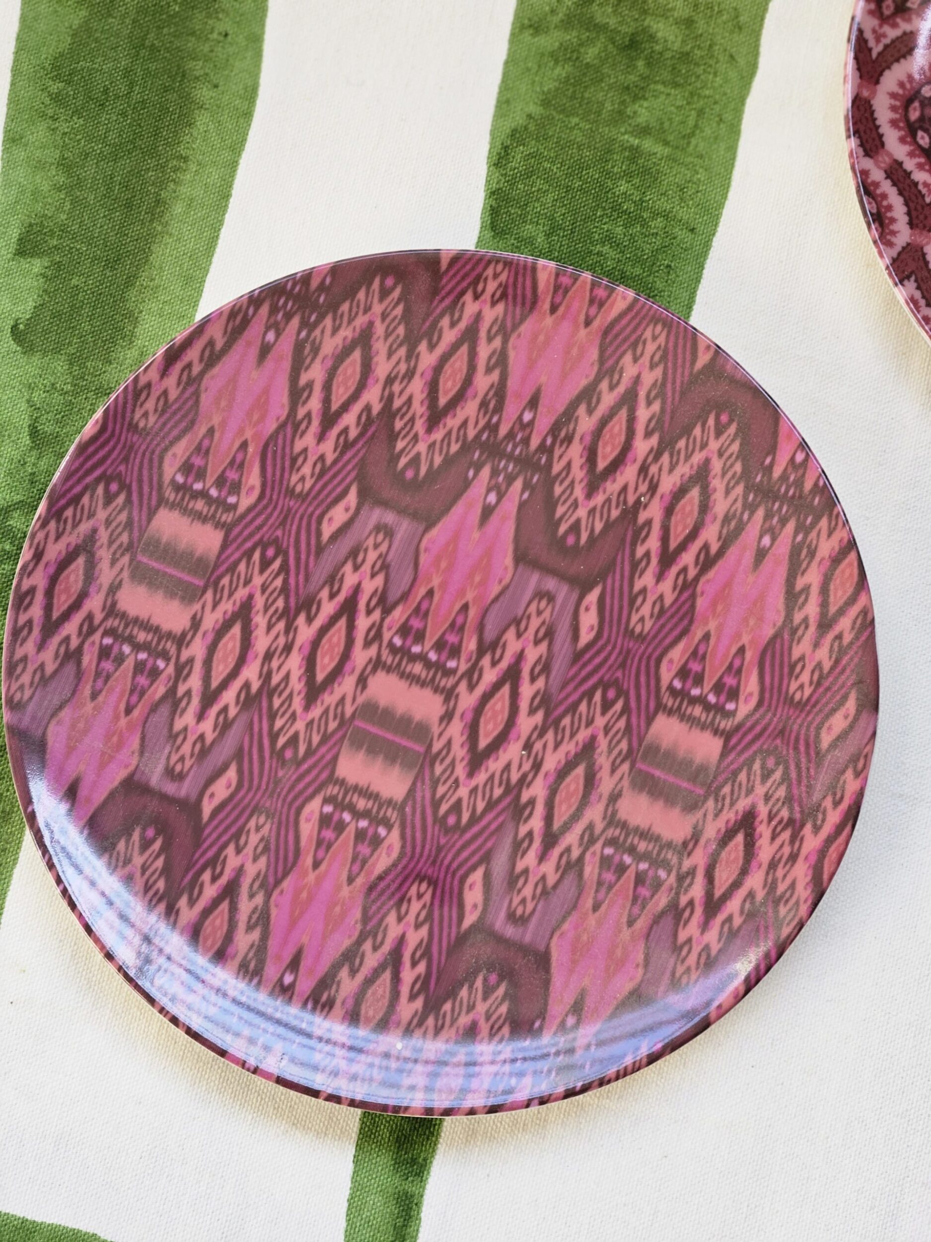 les-ottomans-ikat-dessertteller-violett-aus-porzellan-2er-set image 3