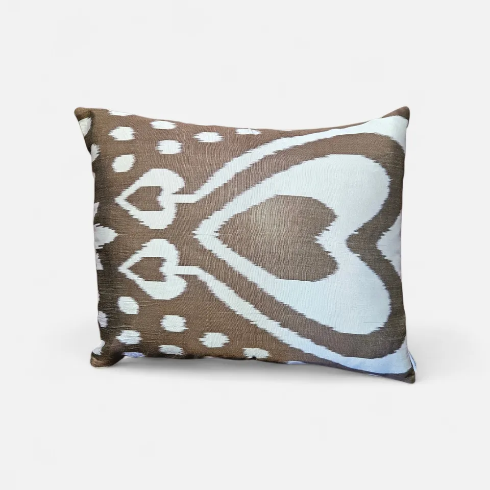 les-ottomans-kissenbezug-aus-ikat-seide-2 image 1