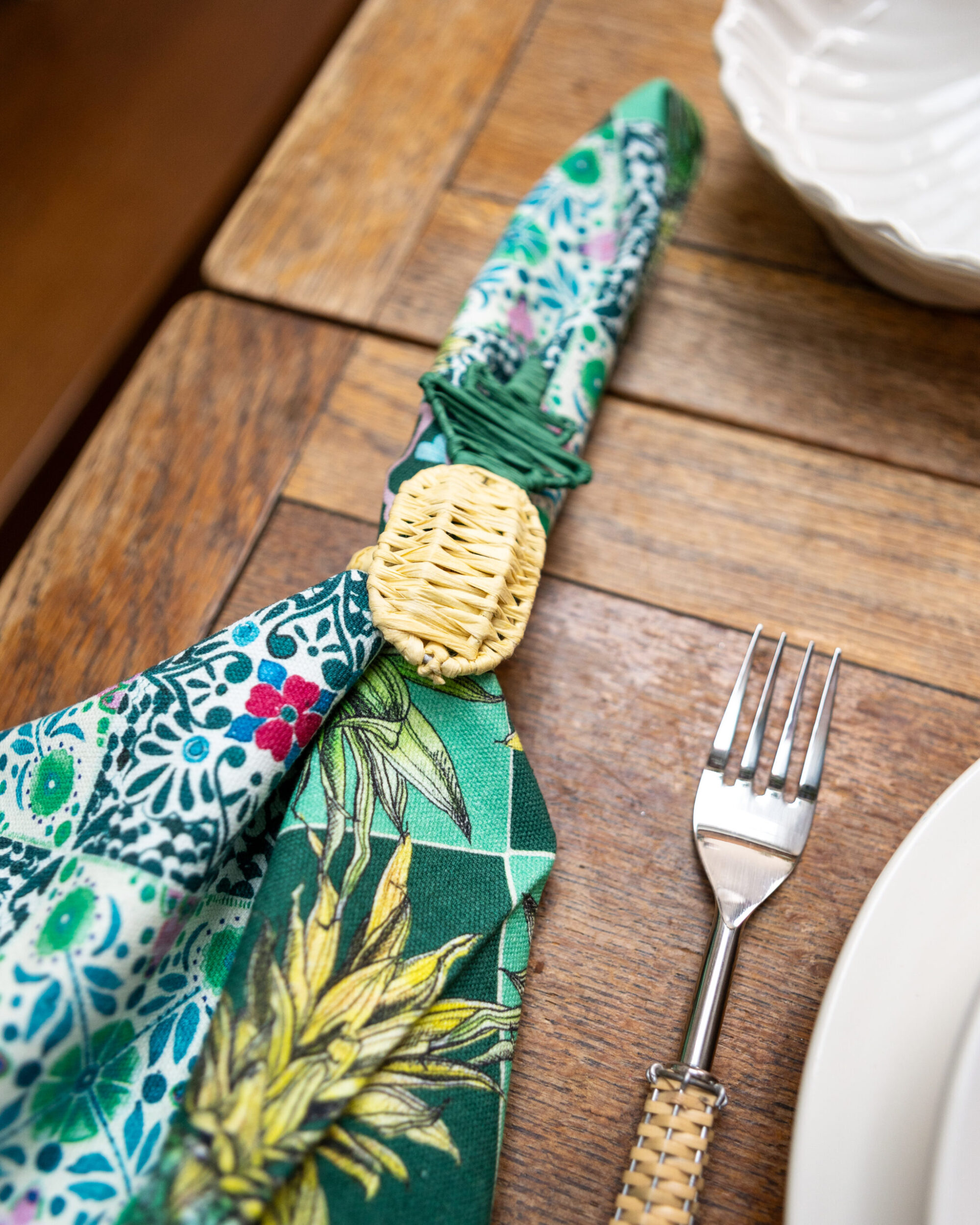 les-ottomans-serviettenringe-raffia-ananas-2er-set image 2