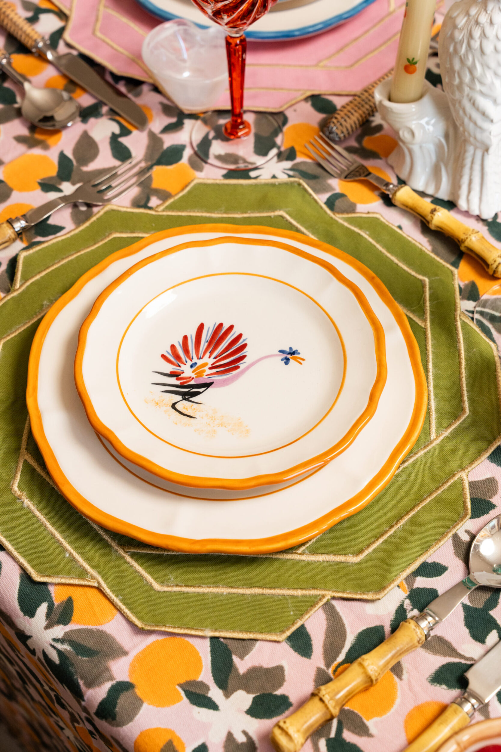 les-ottomans-the-barn-essteller-keramik-handbemalt-orange image 2
