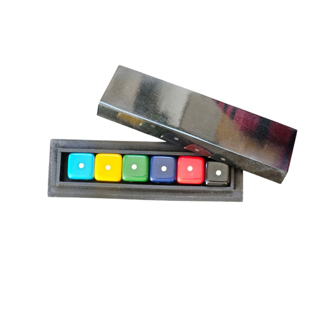 les-ottomans-spielw-rfel-set-multicolore-aus-harz-mit-box image 1