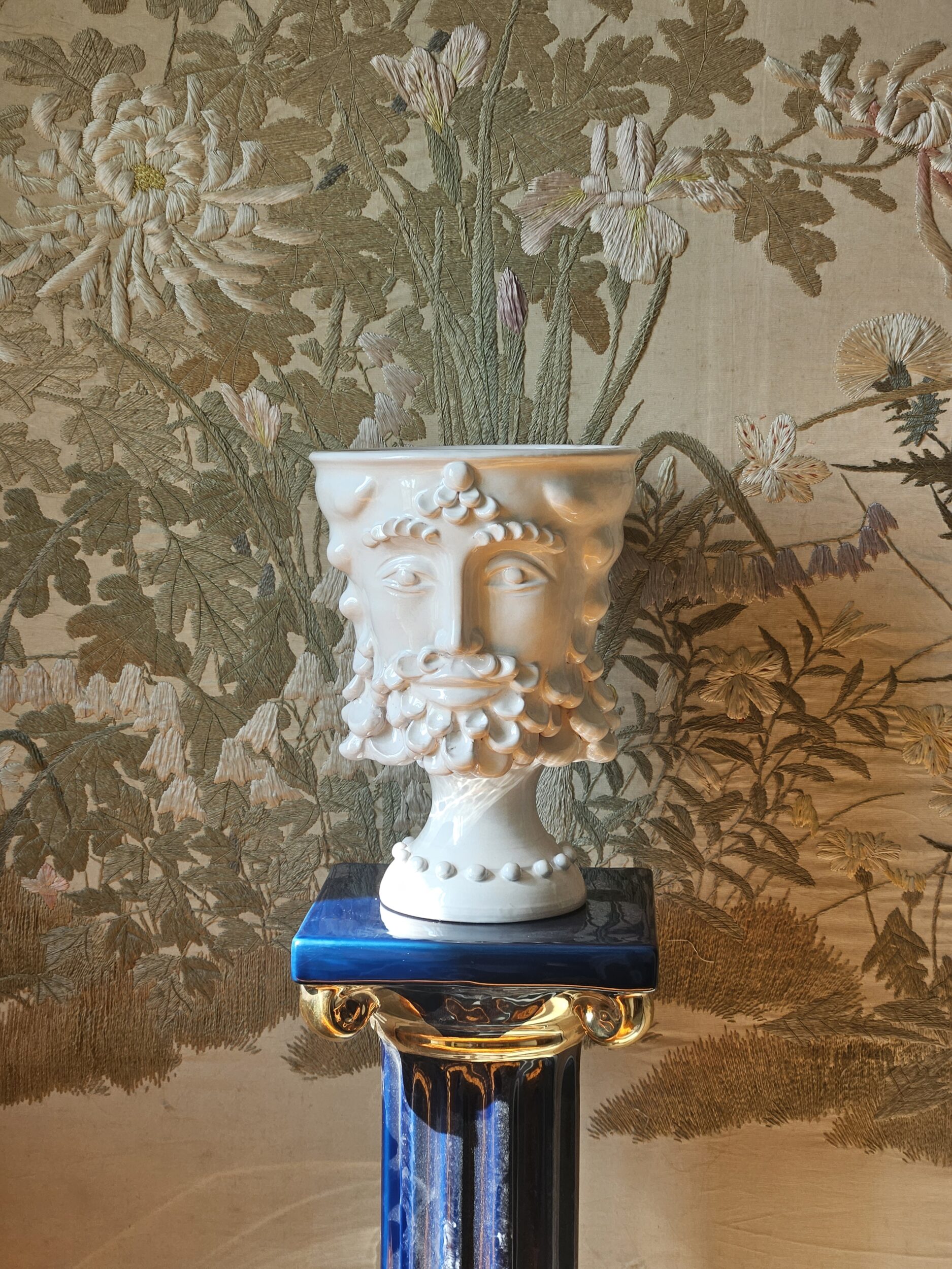 les-ottomans-an-italian-heritage-vase-moro-kopf-keramik-sizilien image 2