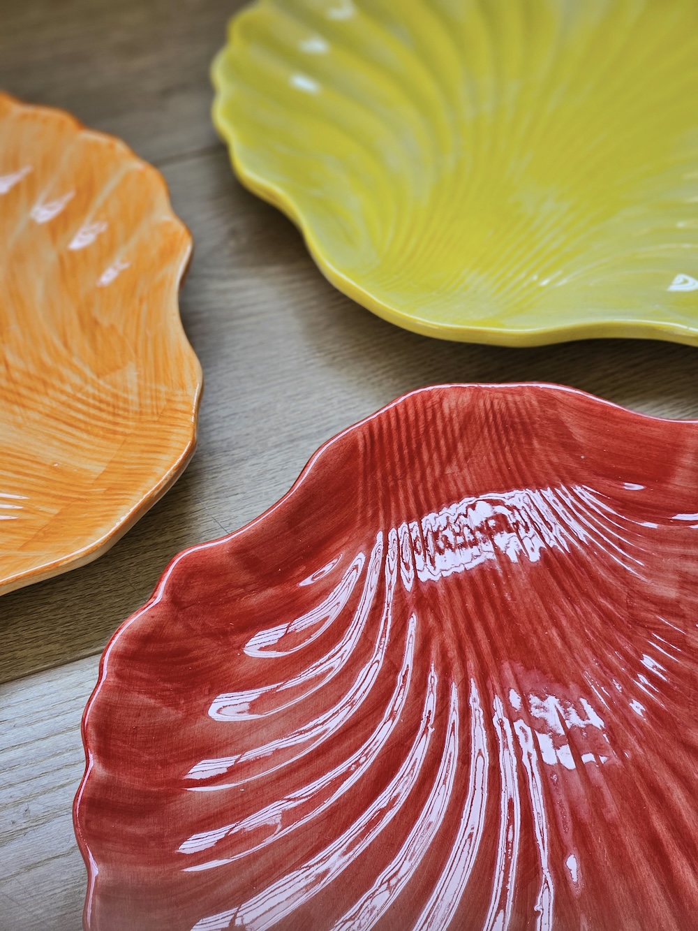 les-ottomans-conchiglia-platzteller-muschel-keramik-handbemalt-3er-set image 2