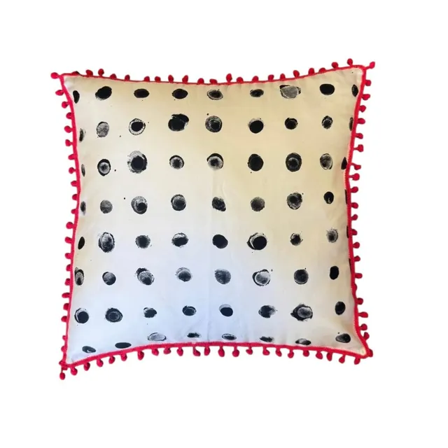 les-ottomans-kissenbezug-black-polka-dot-tassel-seide image 1