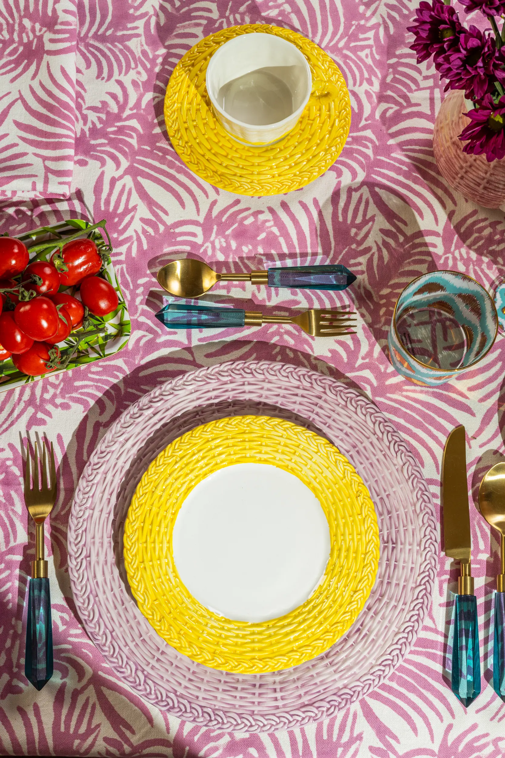 les-ottomans-wicker-dessertteller-aus-handbemalter-keramik image 2