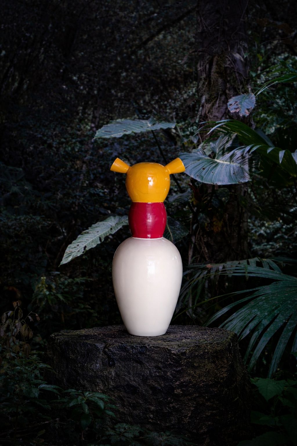 les-ottomans-x-giulia-bertolin-menagerie-bee-keramikskulptur-made-in-italy image 1