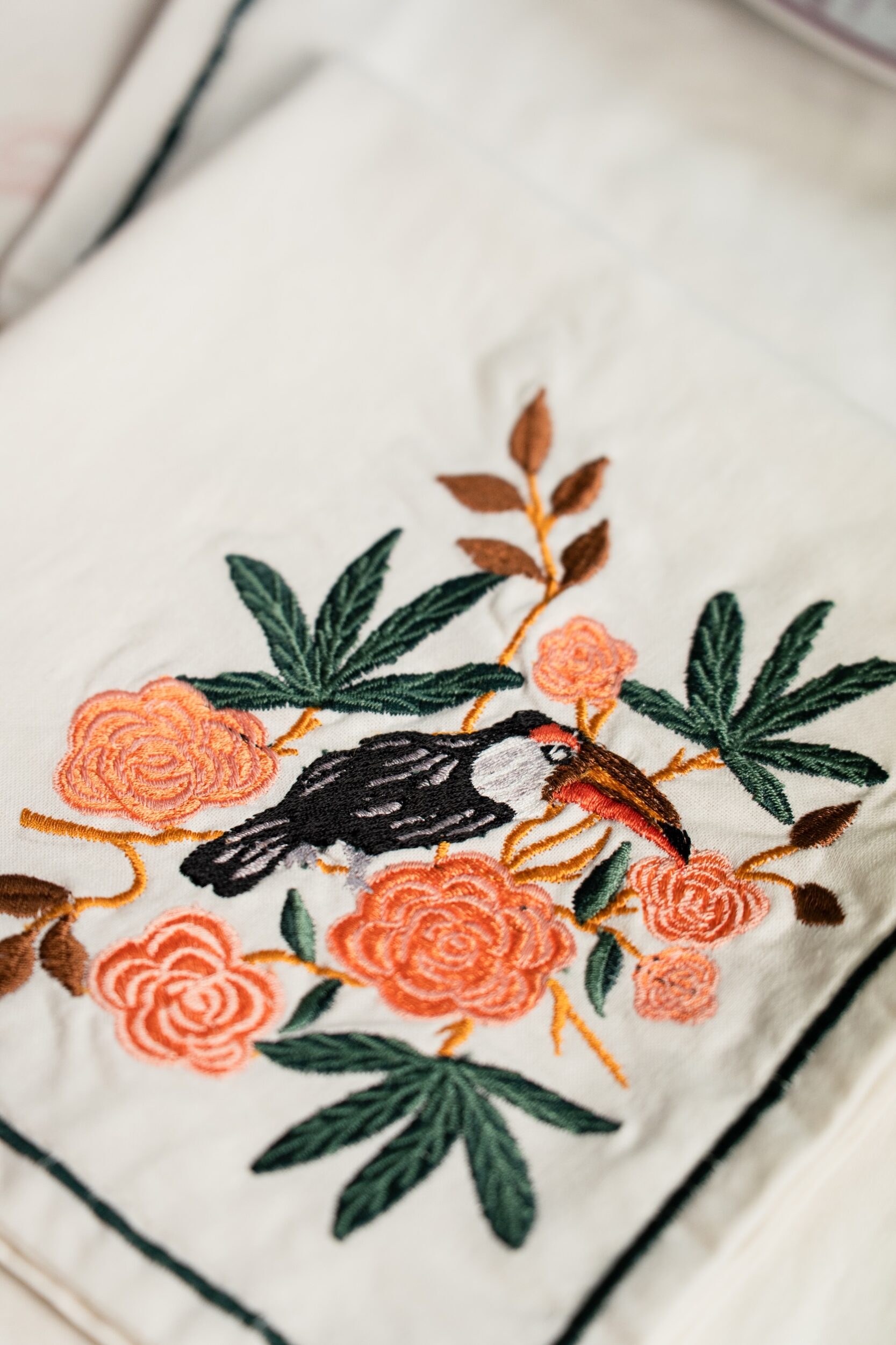 les-ottomans-tischset-serviette-baumwolle-bestickt-blumen image 4