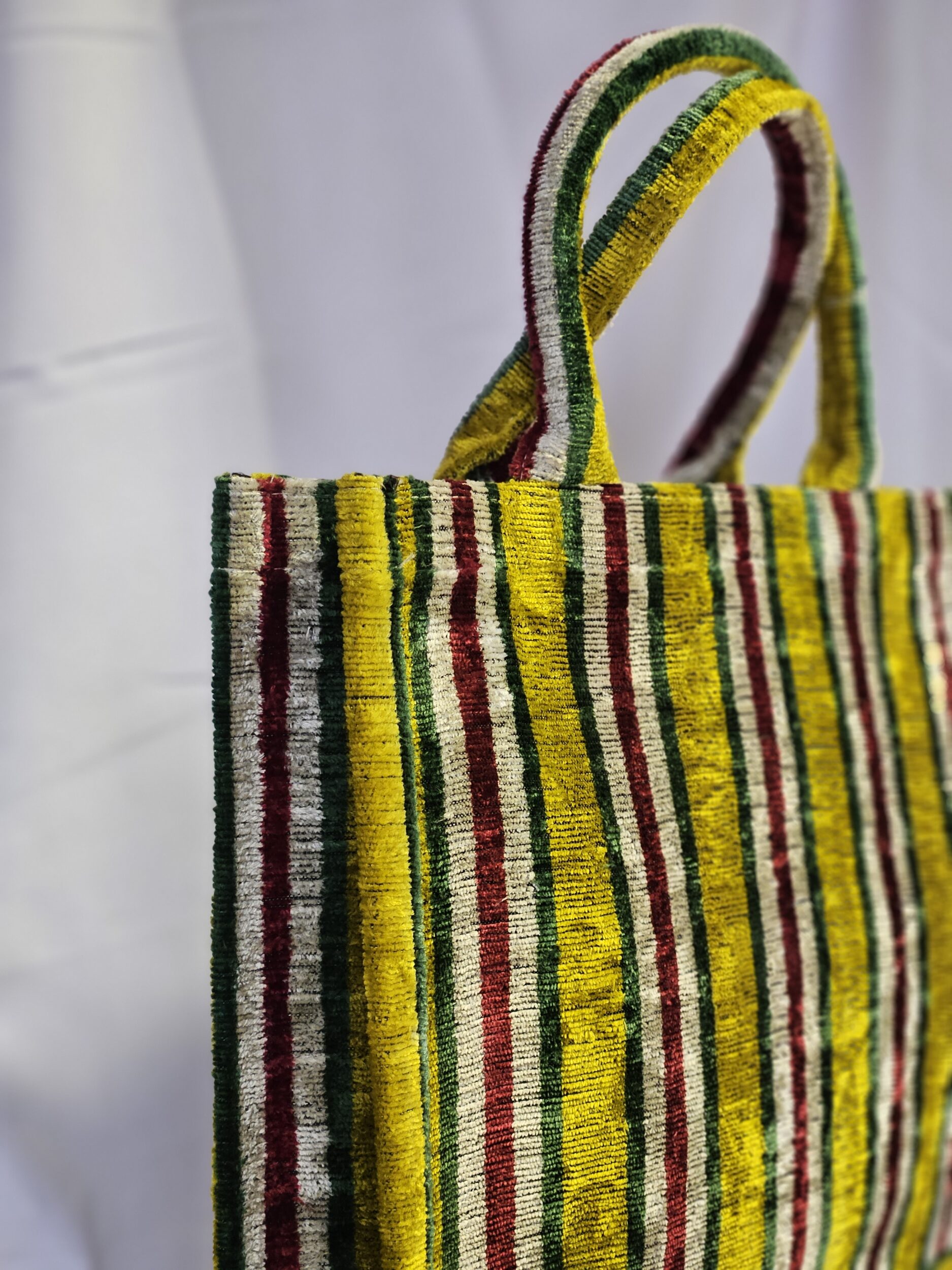 les-ottomans-tote-grande-45-shopper-aus-seiden-samt-ikat image 3