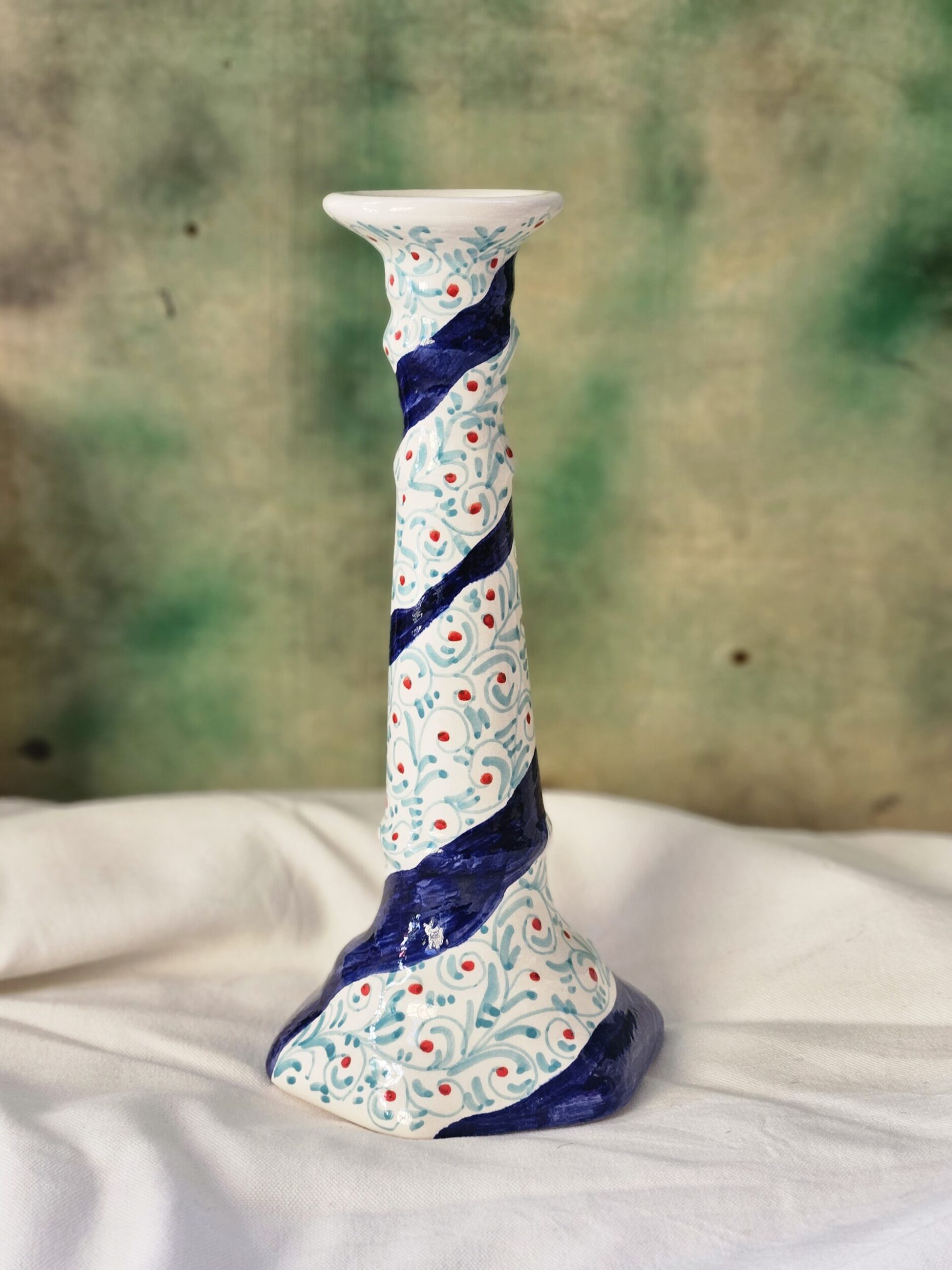 les-ottomans-kerzenhalter-aus-handbemalter-keramik image 2