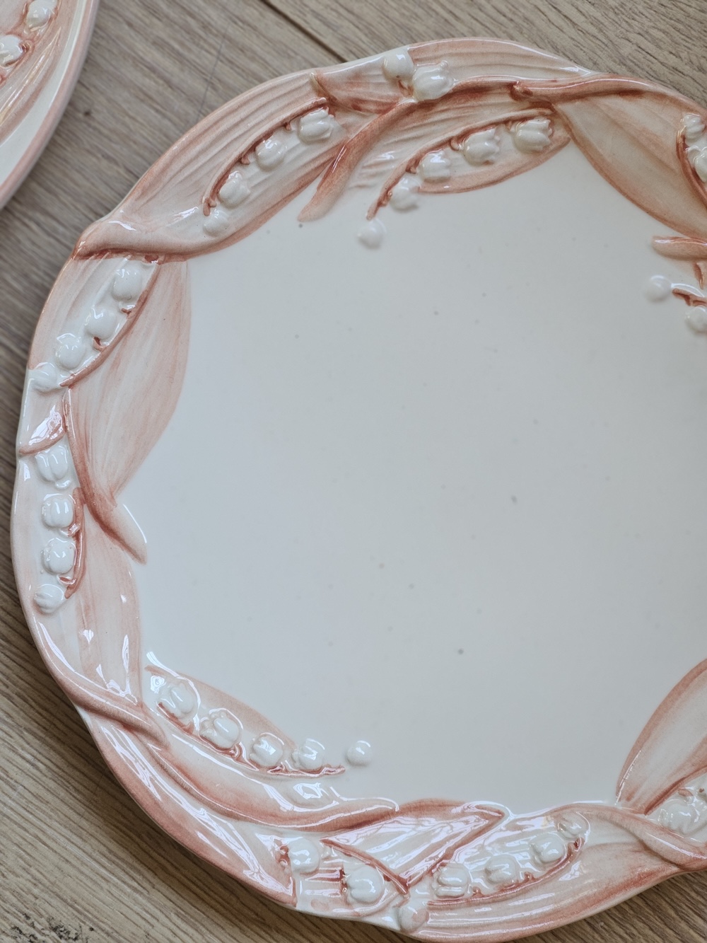 les-ottomans-lily-of-the-valley-dessertteller-keramik-2er-set image 3