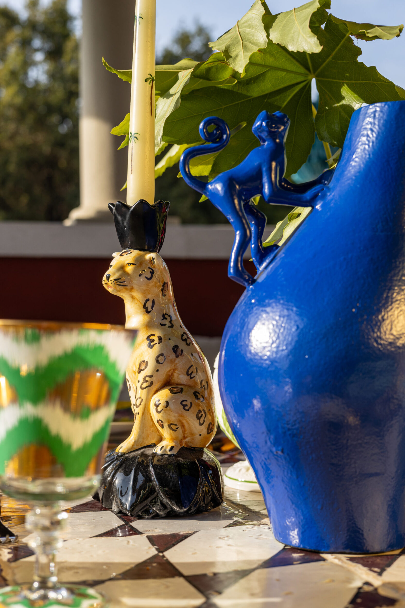 les-ottomans-kerzenhalter-leoparden-keramik-handbemalt image 4