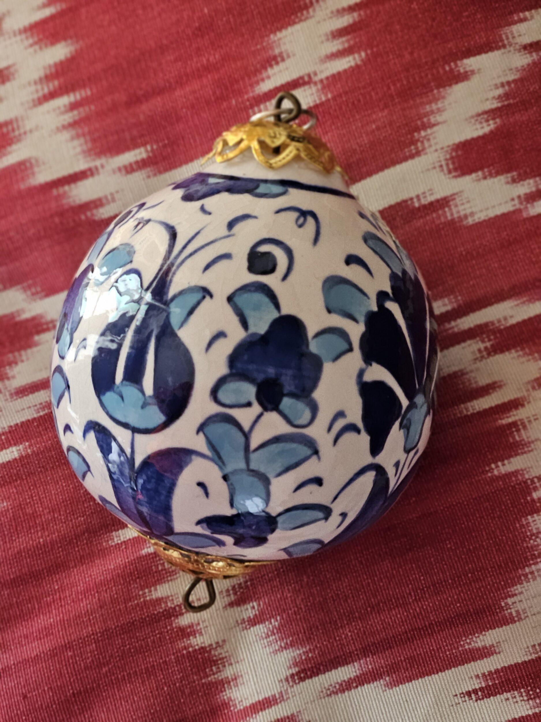 les-ottomans-cb210-christbaumkugel-aus-handbemalter-keramik image 2