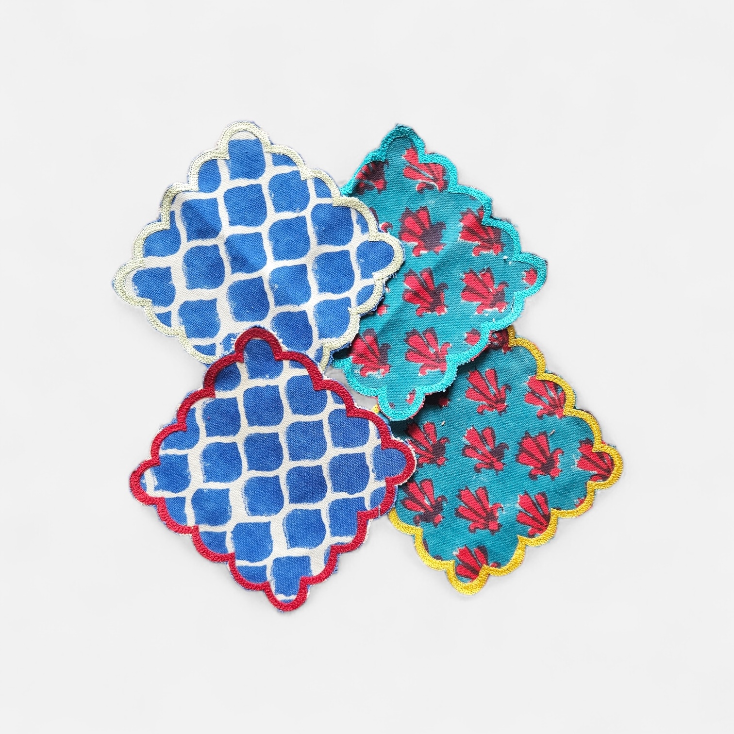 les-ottomans-ikat-untersetzer-aus-baumwolle-im-4er-set-mit-blockdruck image 1