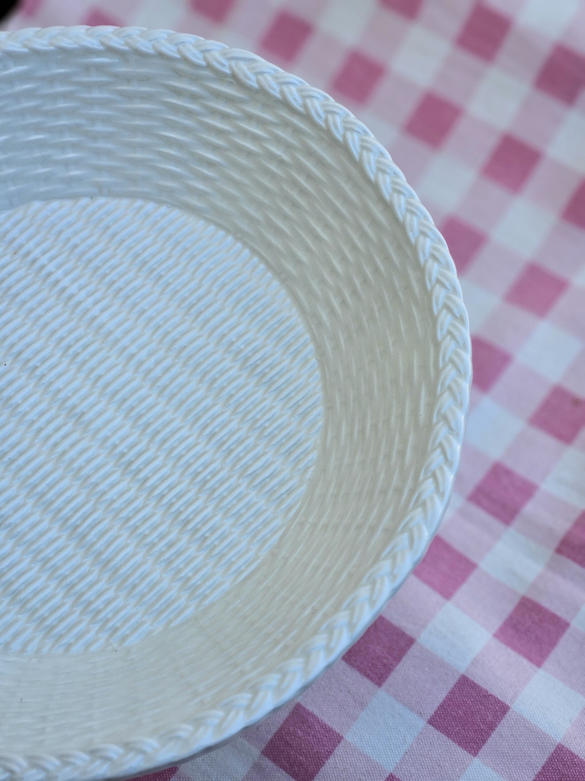 les-ottomans-wicker-keramik-etagere-kuchenst-nder image 2