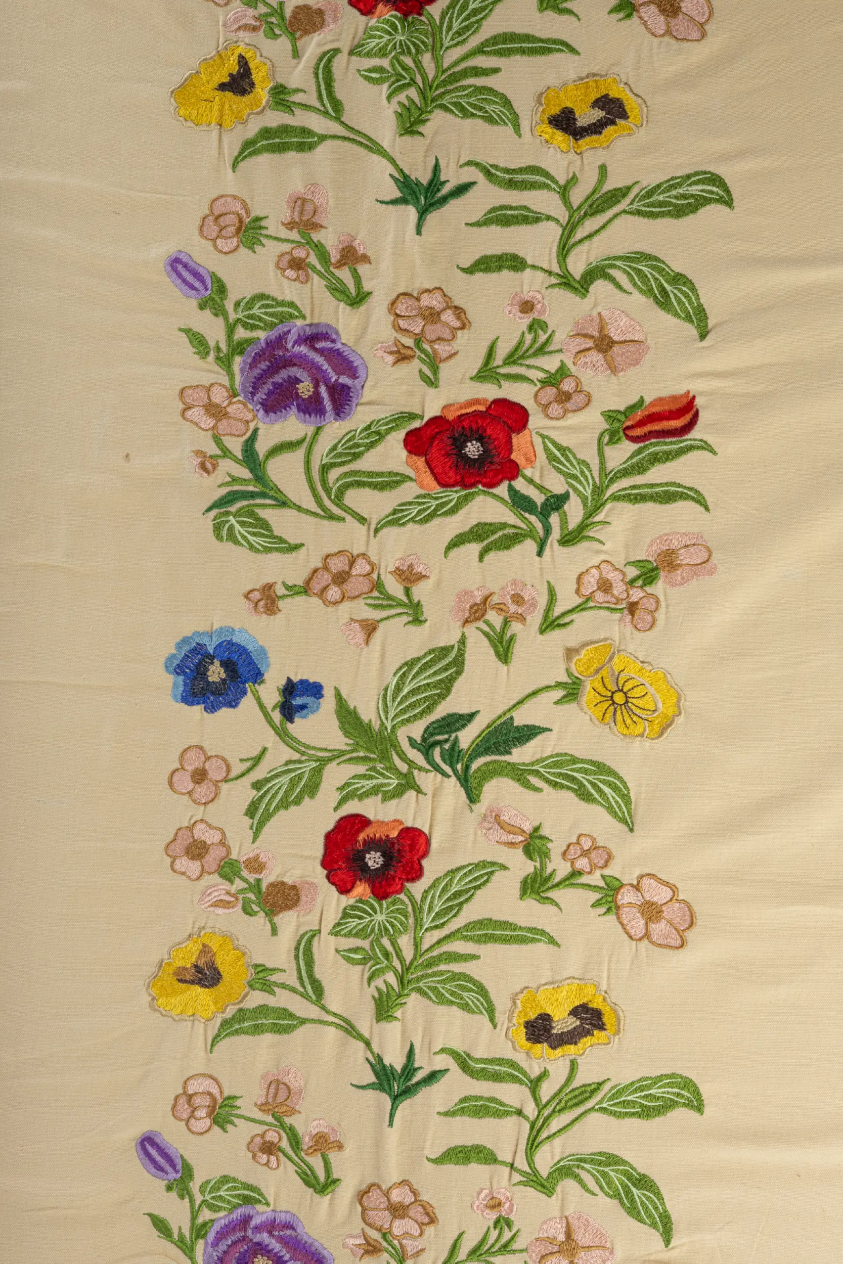 les-ottomans-ebt03-tischdecke-aus-baumwolle-mit-blumenstickerei image 2