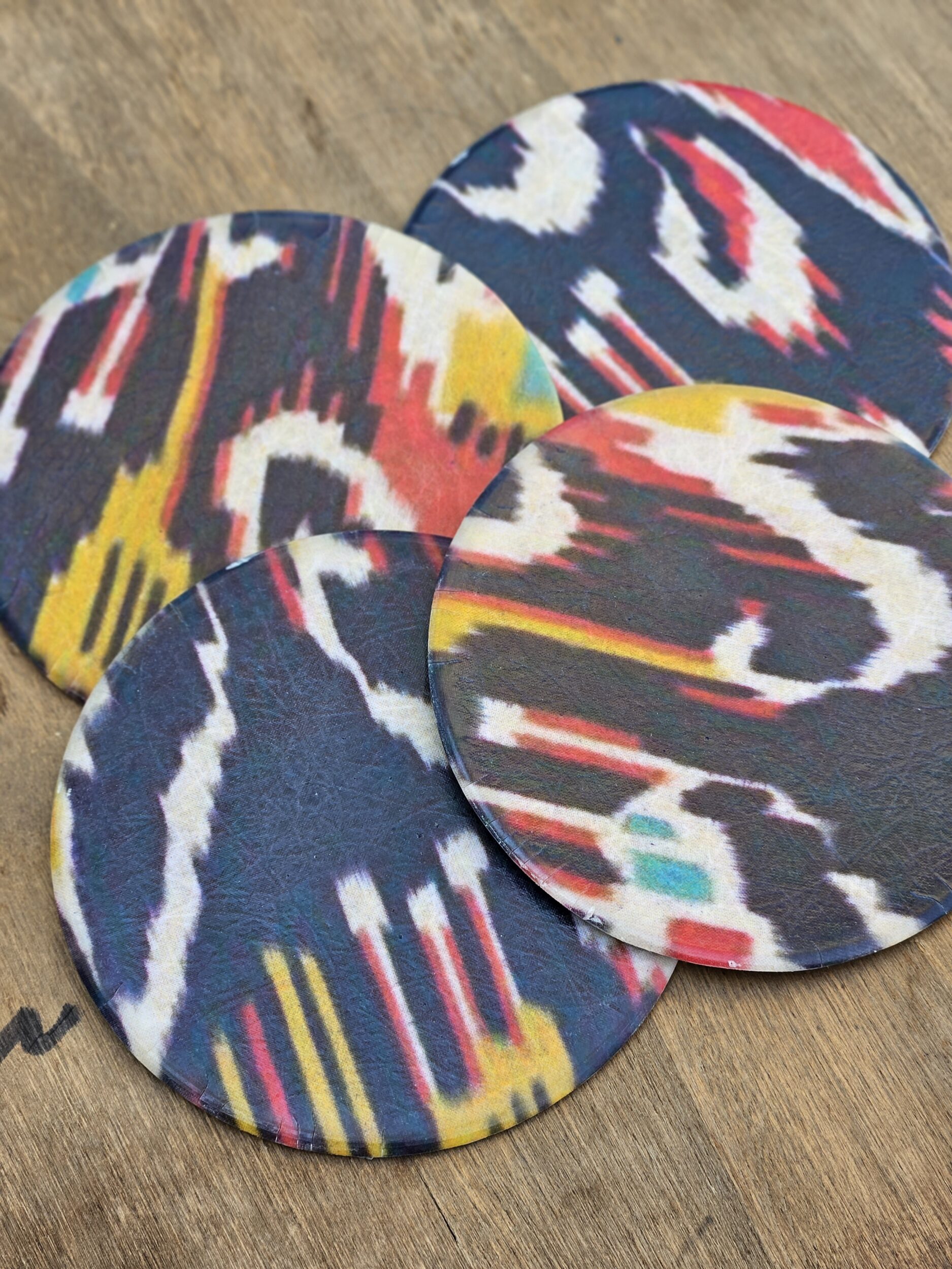 les-ottomans-ikat-untersetzer-4er-set-aus-fiberglas image 2