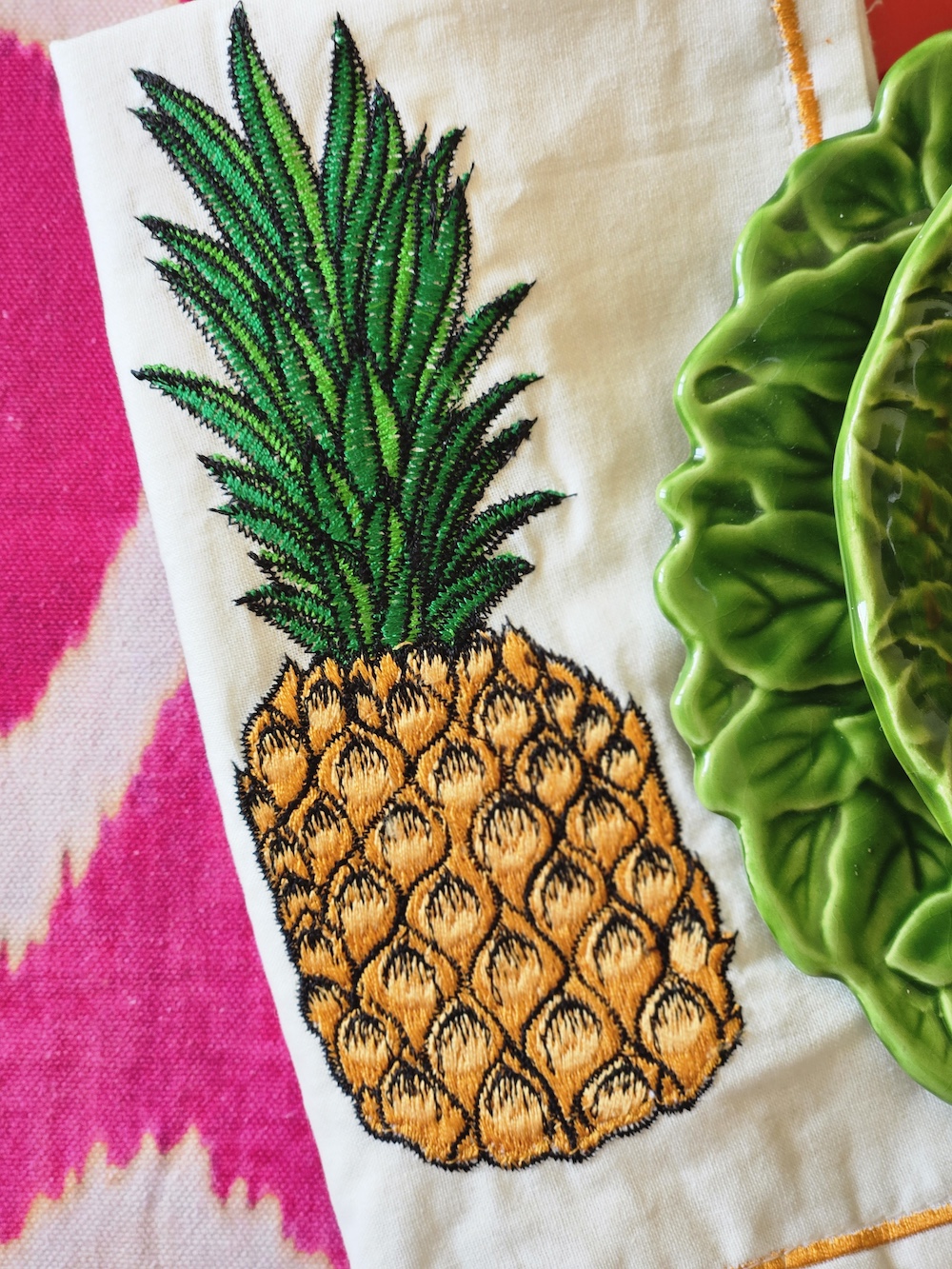 les-ottomans-ananas-servietten-aus-baumwolle-bestickt-2er-set image 2