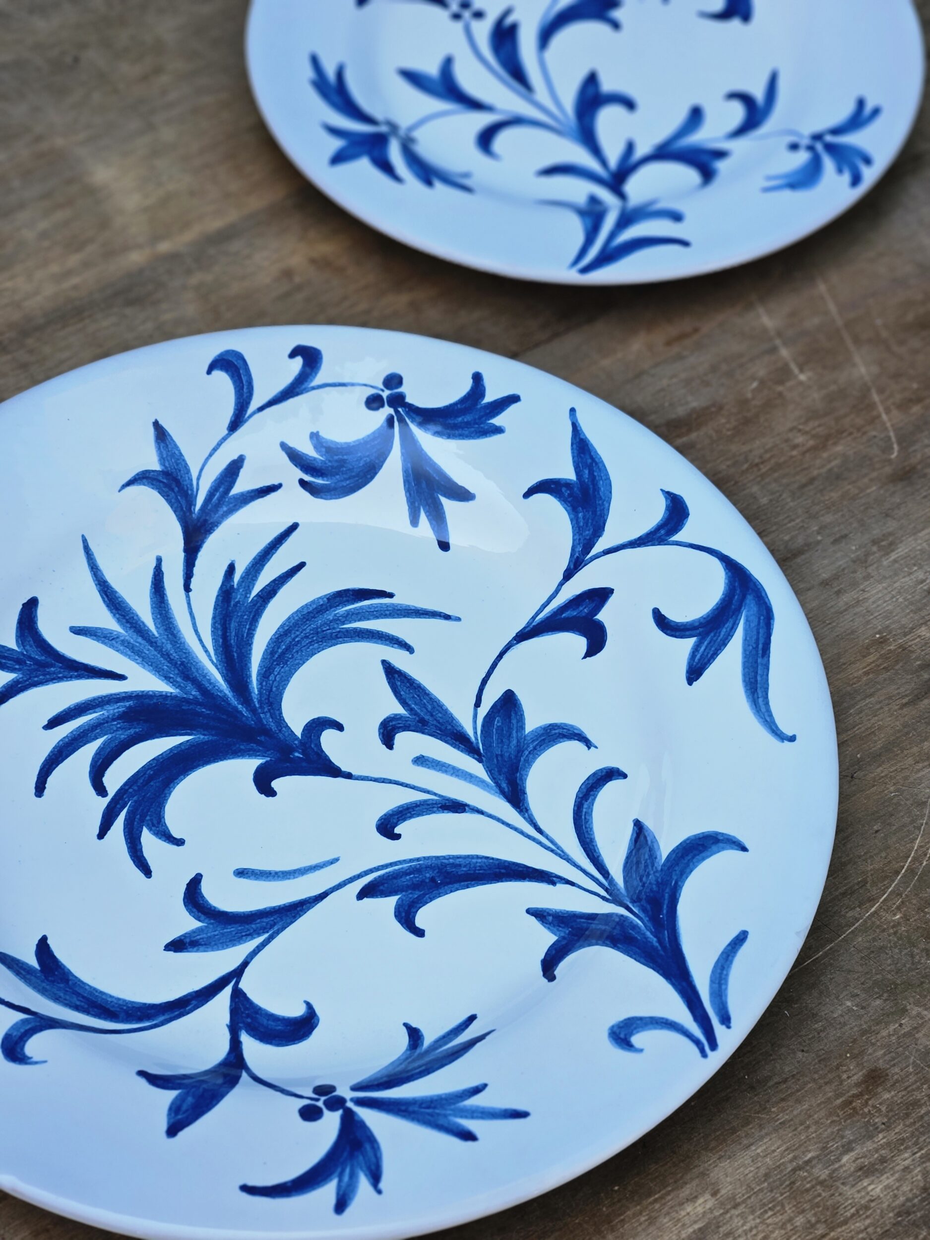 les-ottomans-set-aus-2-handbemalten-keramiktellern-speise-dessertteller-blau-wei image 3