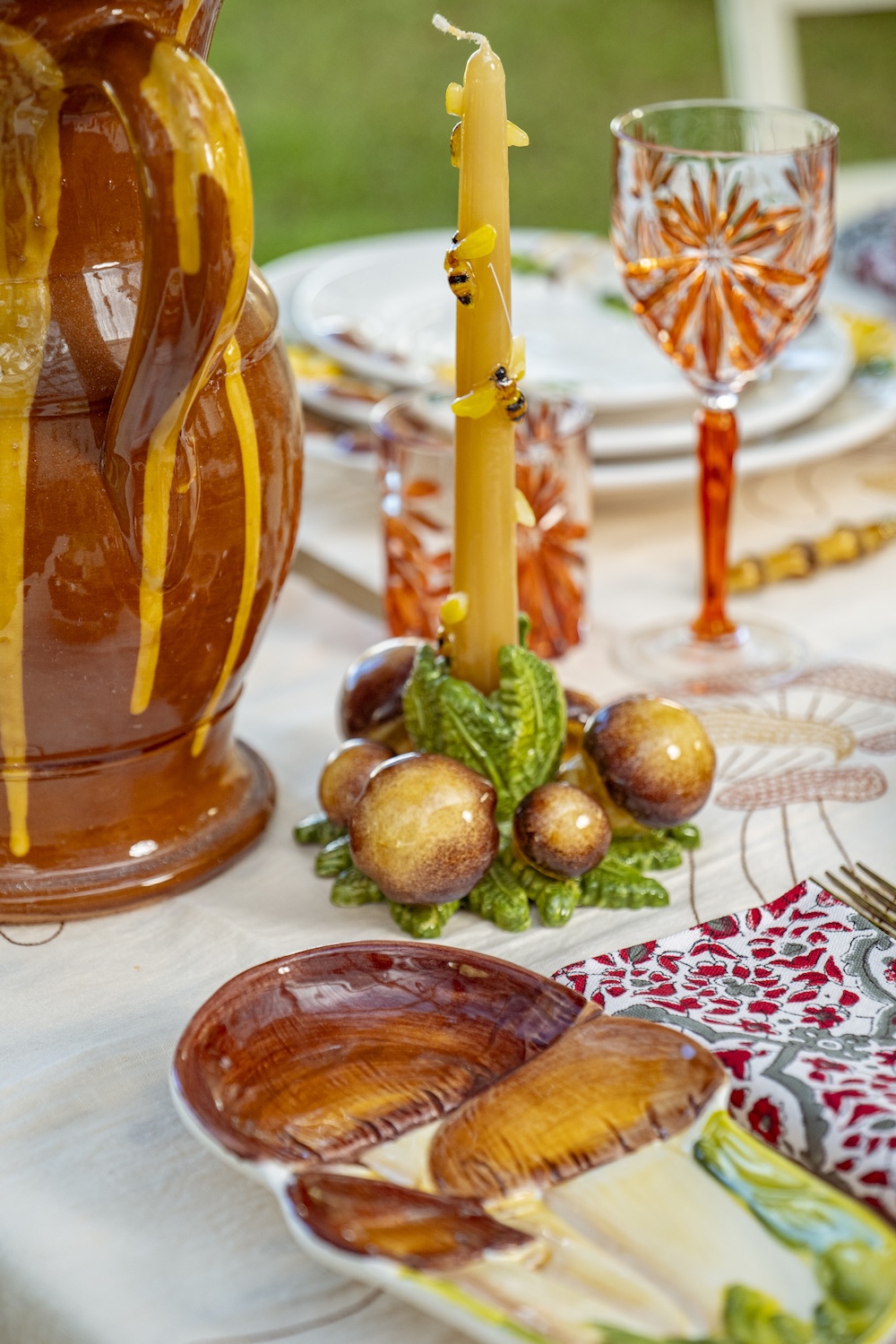 les-ottomans-bees-wachskerzen-2er-set-handbemalt-bienen image 2