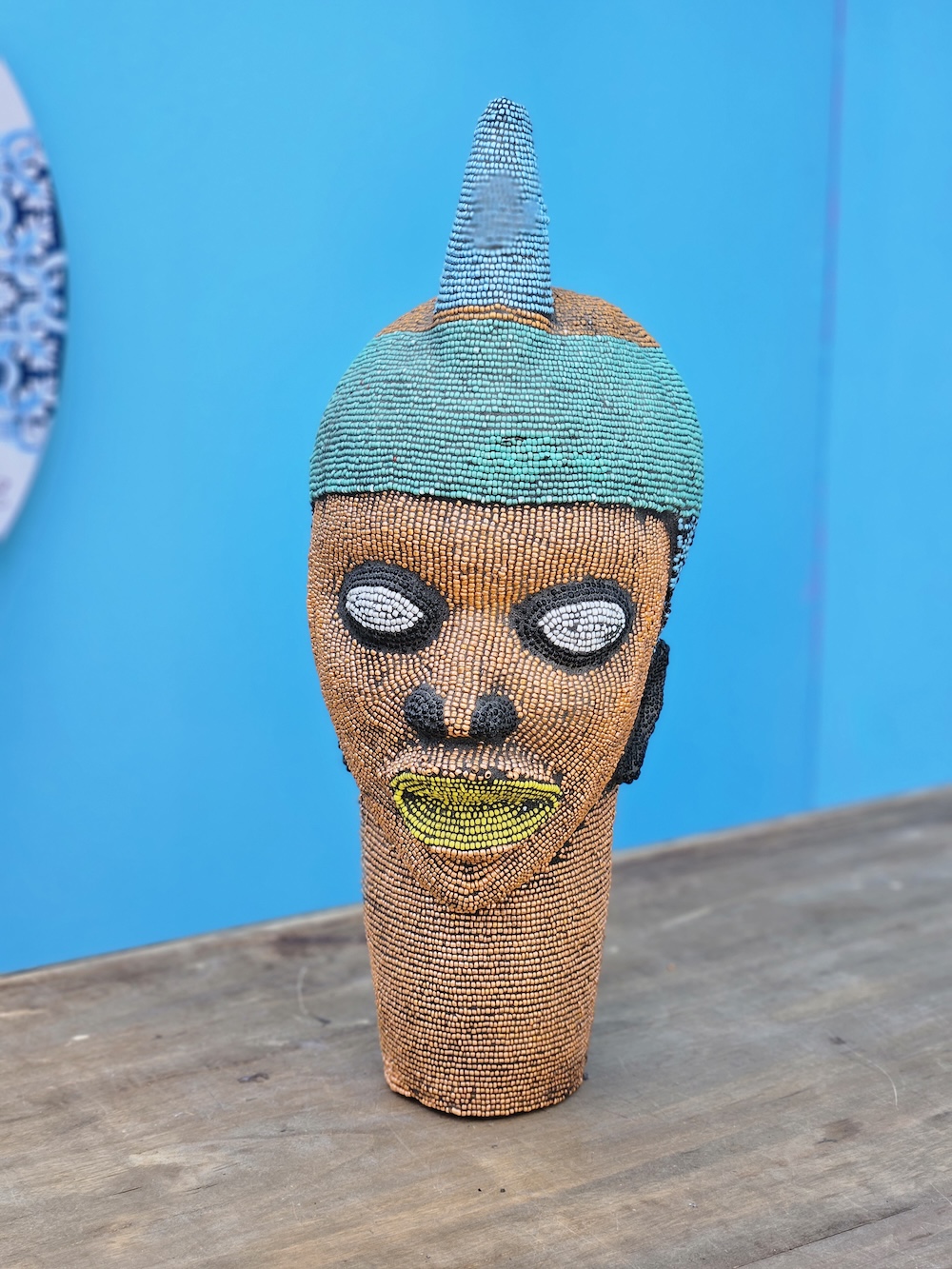 les-ottomans-afrikanischer-perlenkopf-medio-handbestickte-dekofigur image 2