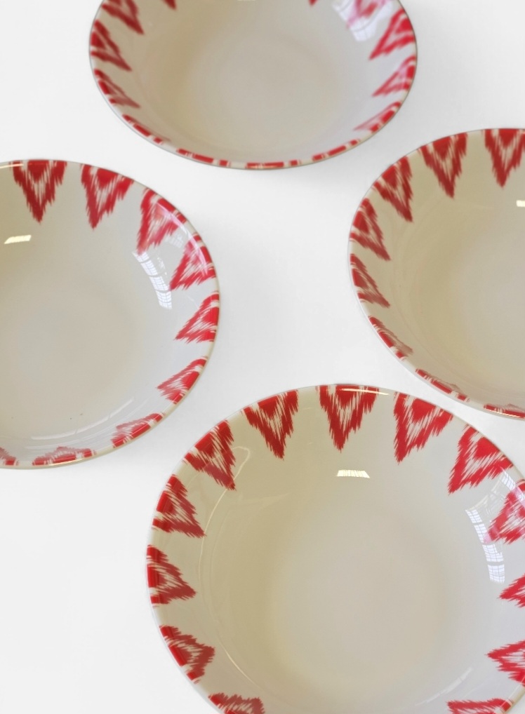 les-ottomans-uzbek-red-schalen-porzellan-4-teilig image 1