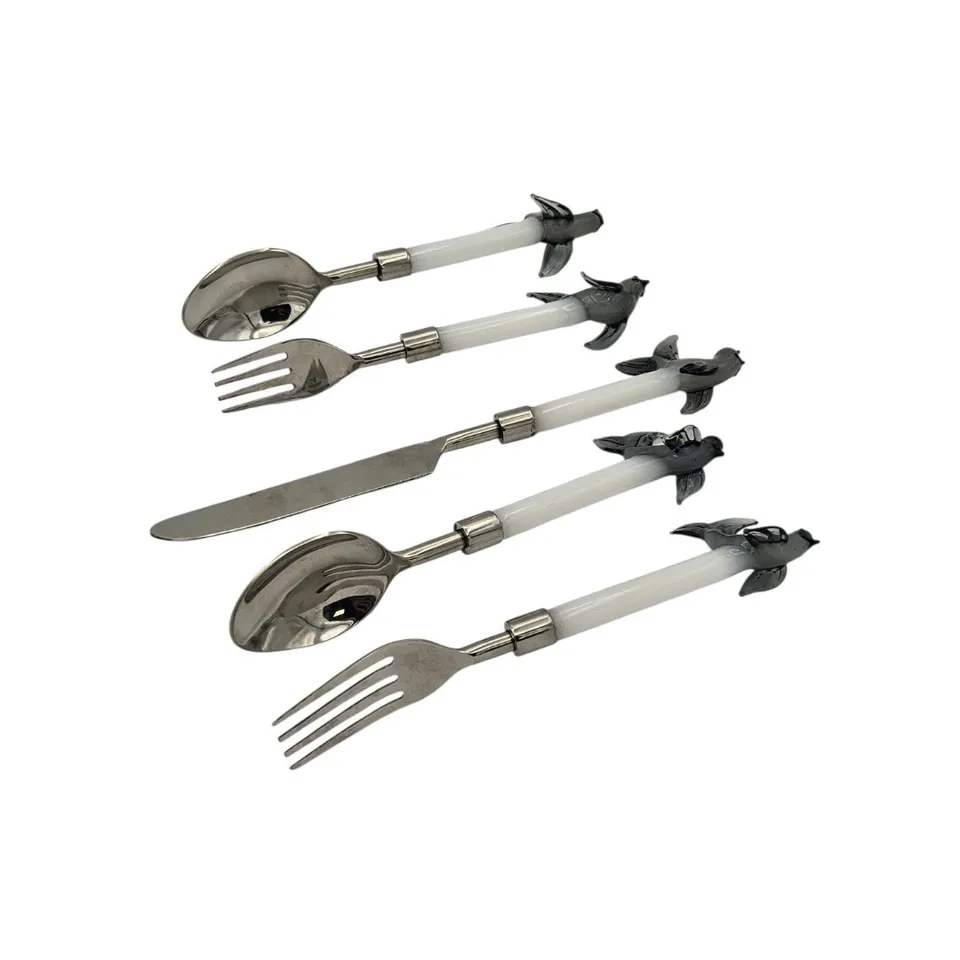 les-ottomans-besteck-set-mit-robben-glasgriff image 1