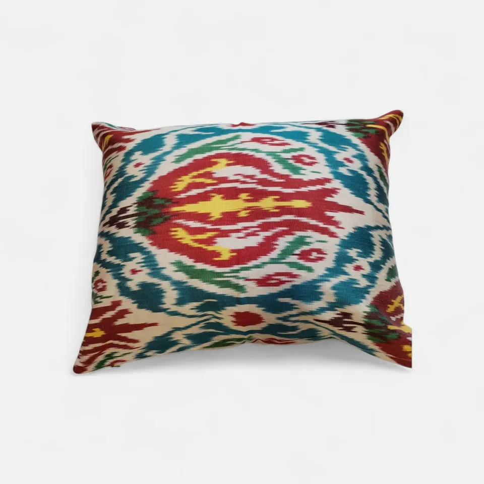 les-ottomans-ikat-seiden-kissenbezug-handgewebt image 1