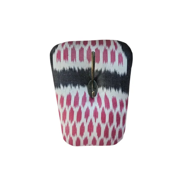 les-ottomans-ikat-kleiderb-gel-aus-baumwolle-mit-haken image 1