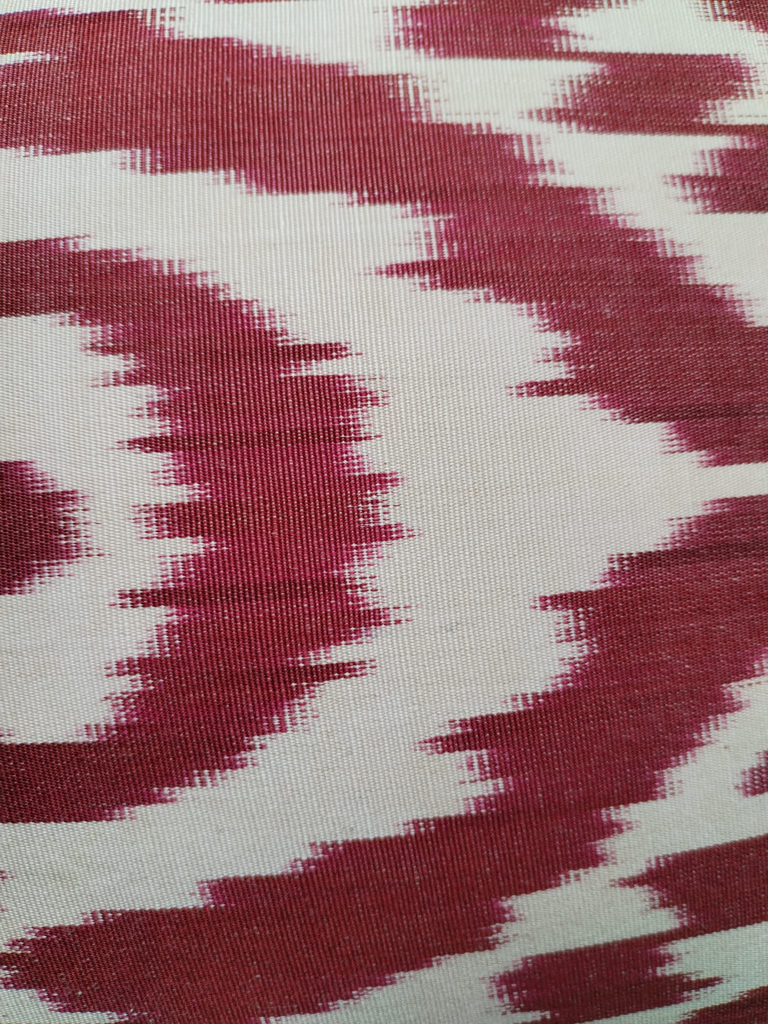 les-ottomans-federa-ikat-seiden-kissenbezug image 2