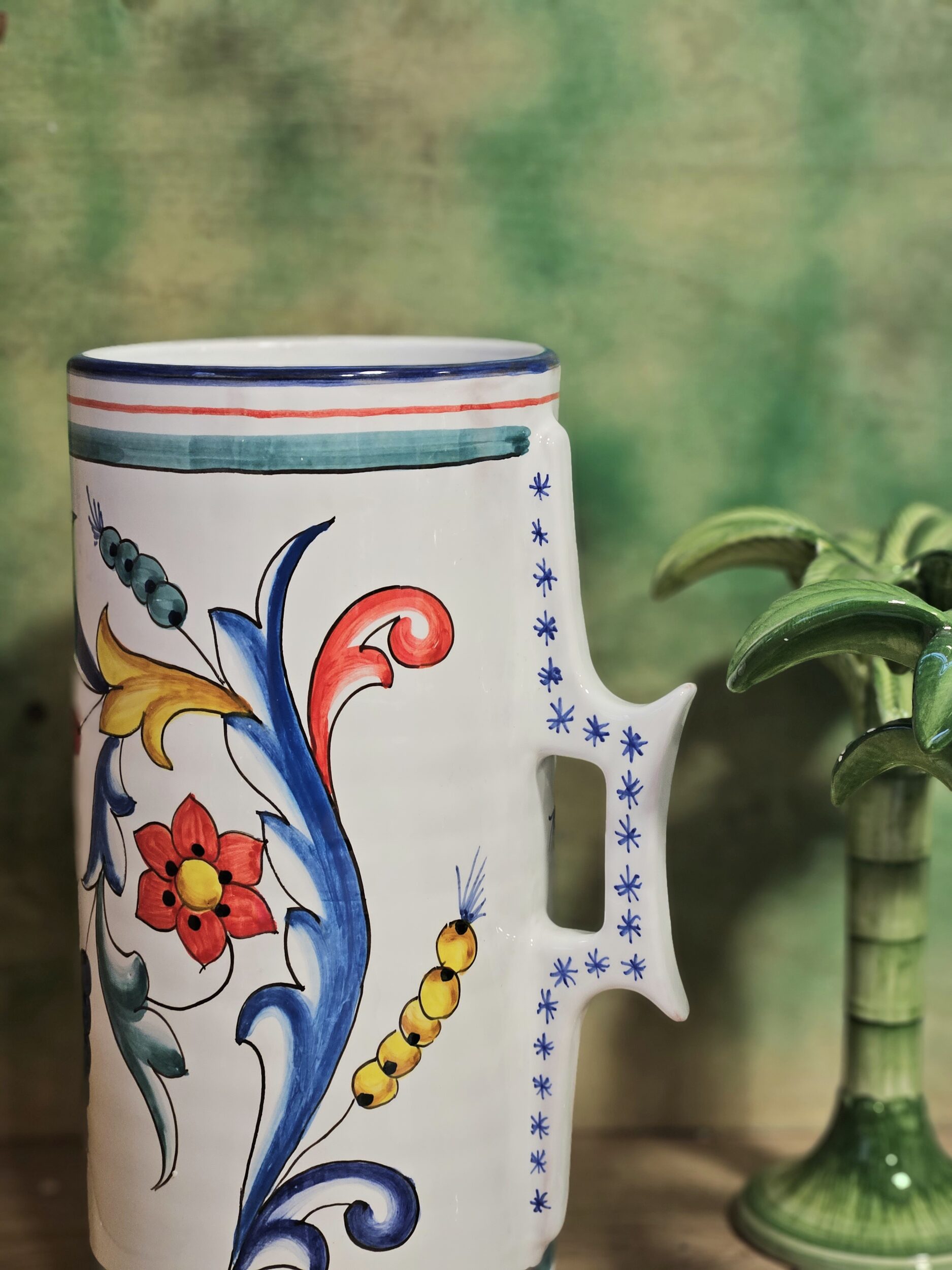 les-ottomans-iznik-kanne-vase-aus-keramik-handbemalt image 3