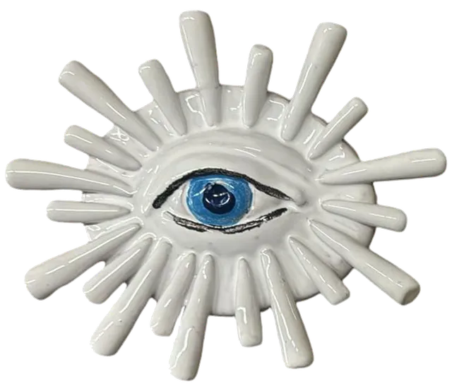 les-ottomans-sheltering-eye-dekoobjekt-keramik-wei-handbemalt image 1