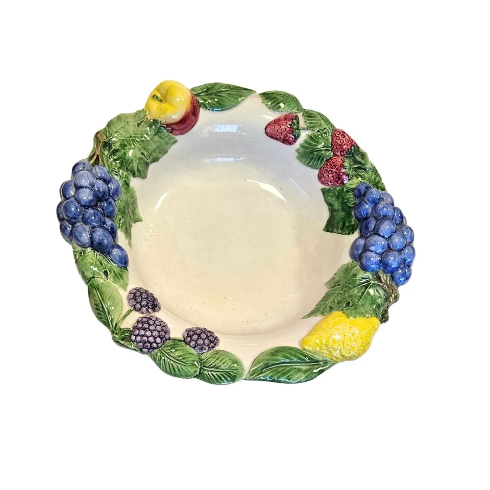 les-ottomans-berries-salatsch-ssel-aus-handbemalter-keramik image 1