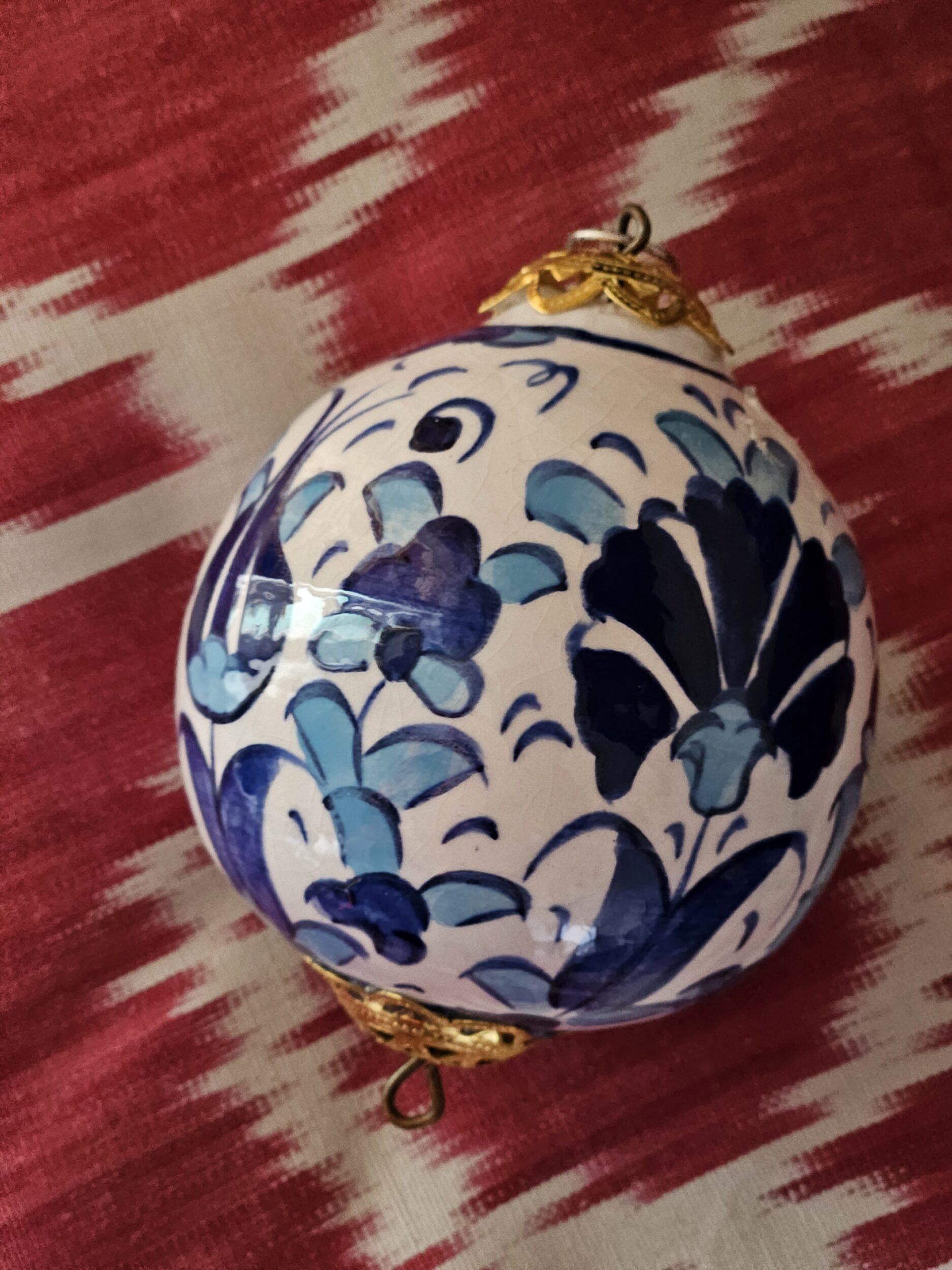 les-ottomans-cb210-christbaumkugel-aus-handbemalter-keramik image 3