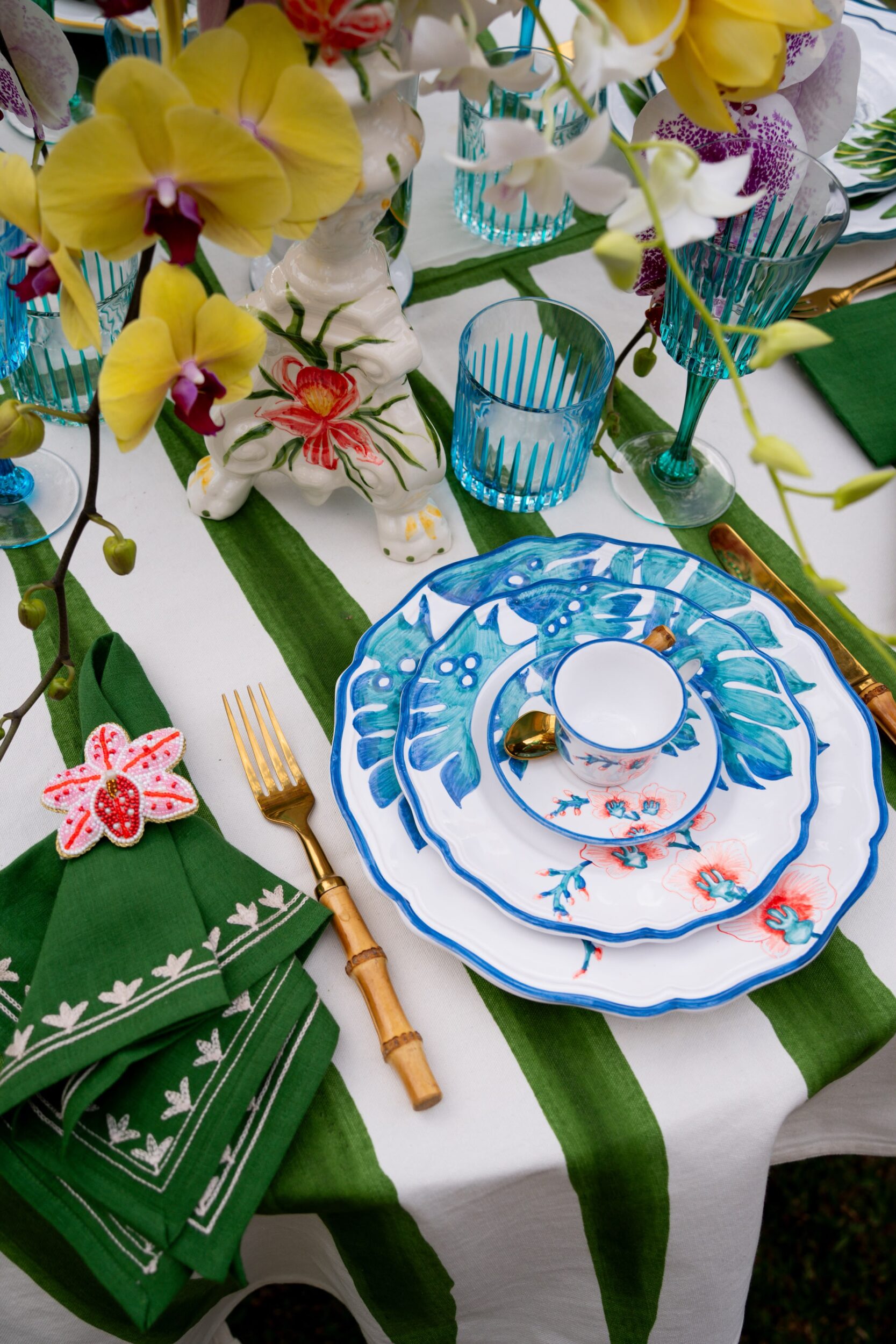 marcelo-antunes-x-les-ottomans-dessertteller-brazilian-orchids-bor06 image 2