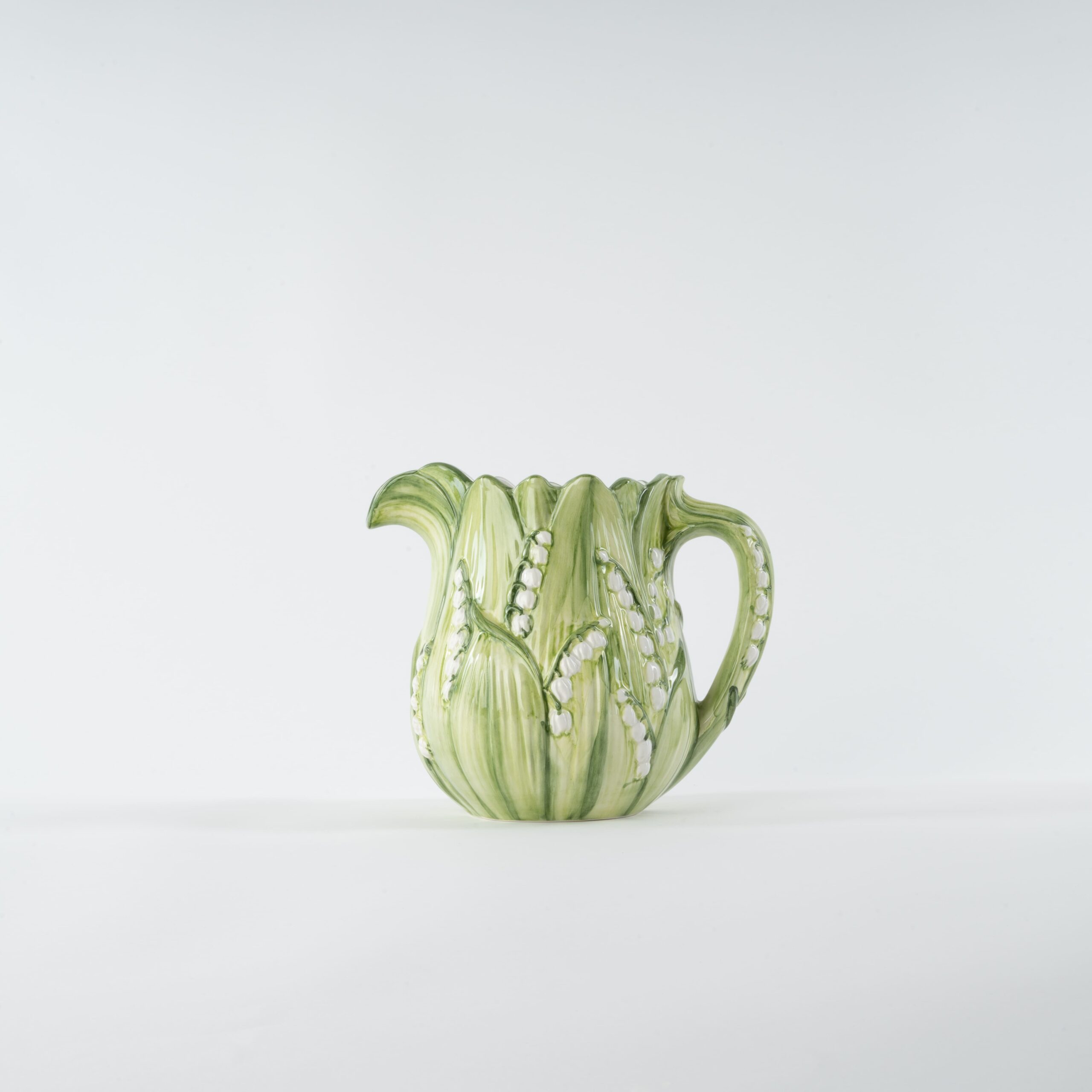 les-ottomans-lily-of-the-valley-wasserkanne-vase-aus-keramik image 1