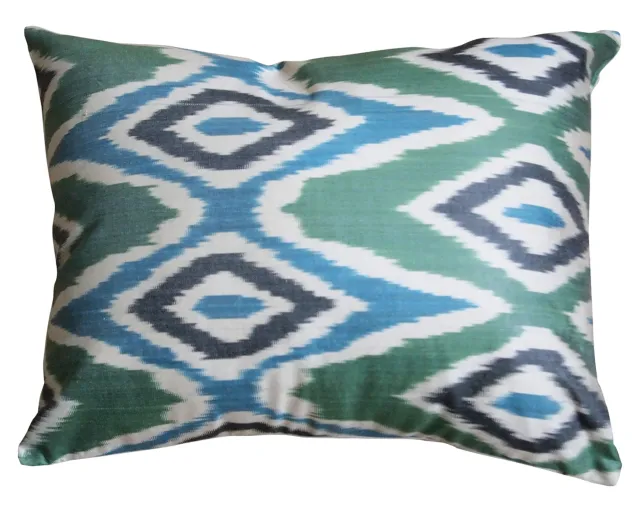 les-ottomans-s102-kissenbezug-aus-ikat-seide image 1
