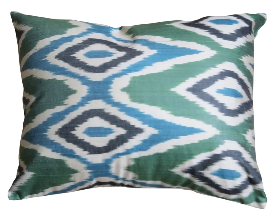 les-ottomans-s102-kissenbezug-aus-ikat-seide image 1