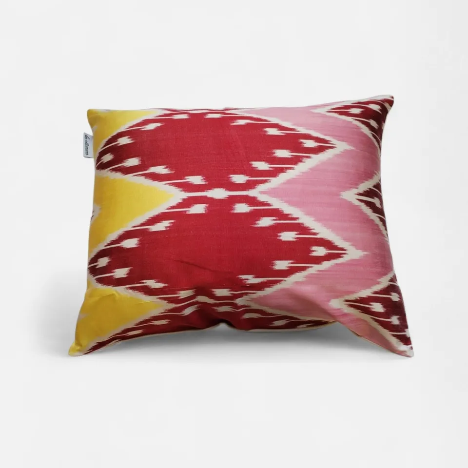 les-ottomans-ikat-kissenbezug-seide-handgemacht image 1