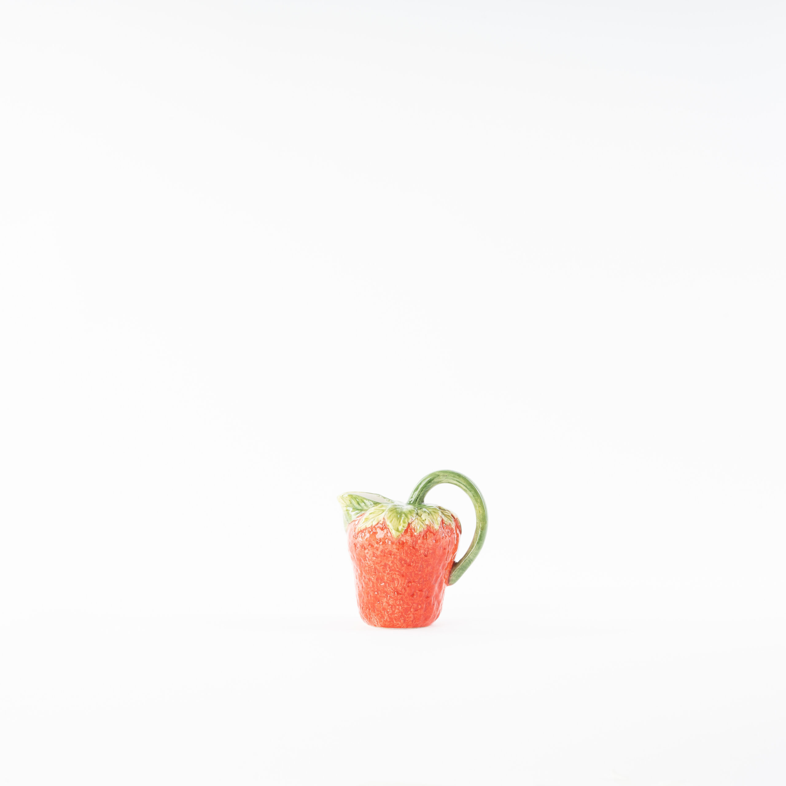 les-ottomans-milchkanne-keramik-erdbeere-frm02-10-cm image 1