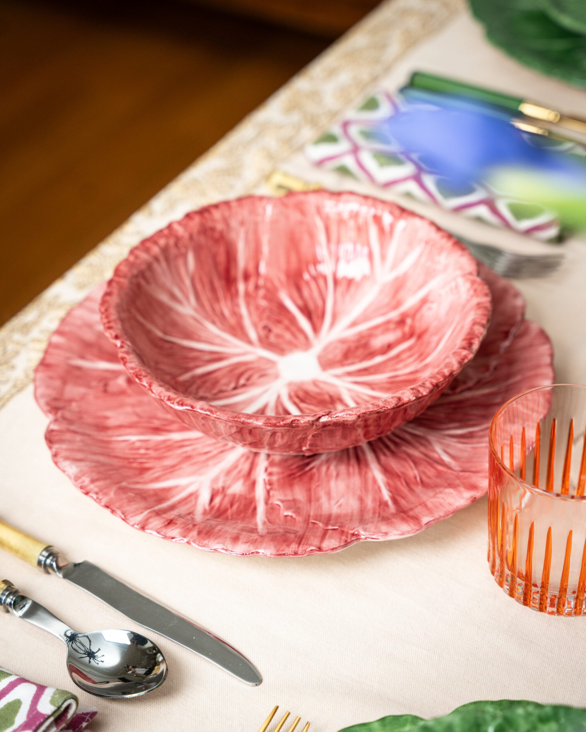 les-ottomans-radicchio-rd04-schale-aus-handbemalter-keramik image 3