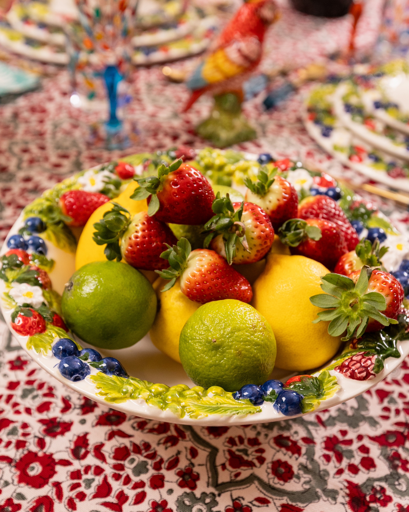 les-ottomans-salatsch-ssel-keramik-handbemalt-berries-kollektion image 2