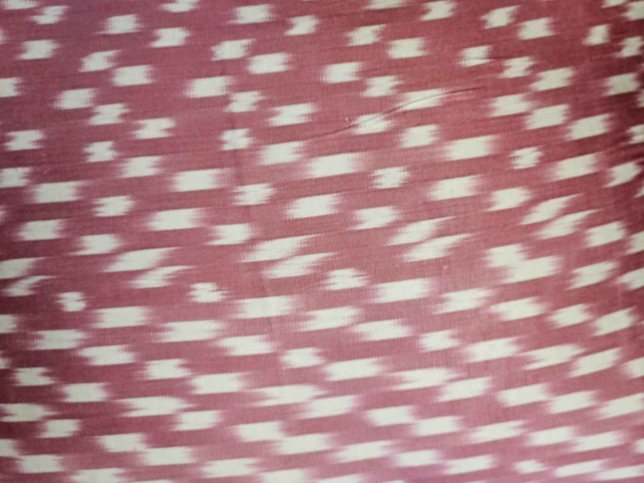 les-ottomans-kissenbezug-aus-ikat-seide image 2