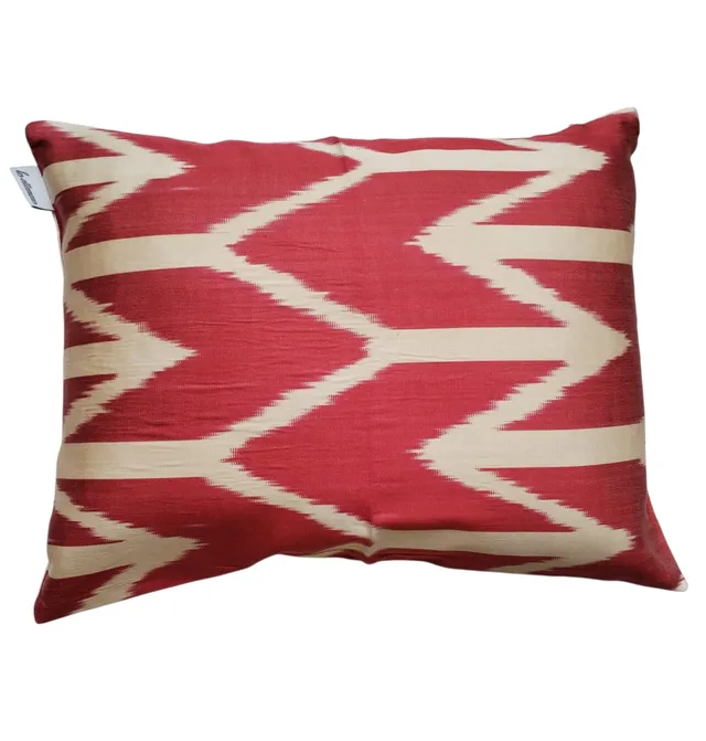 les-ottomans-ikat-seiden-kissenbezug image 1