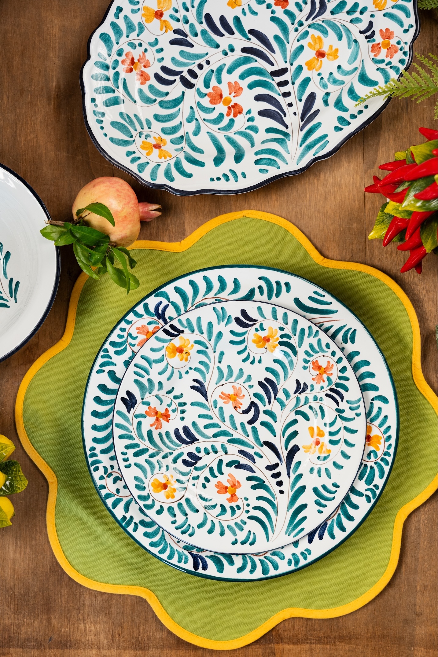 les-ottomans-servierplatte-teller-aus-keramik-handbemalt-floral-dessert-speisete image 2