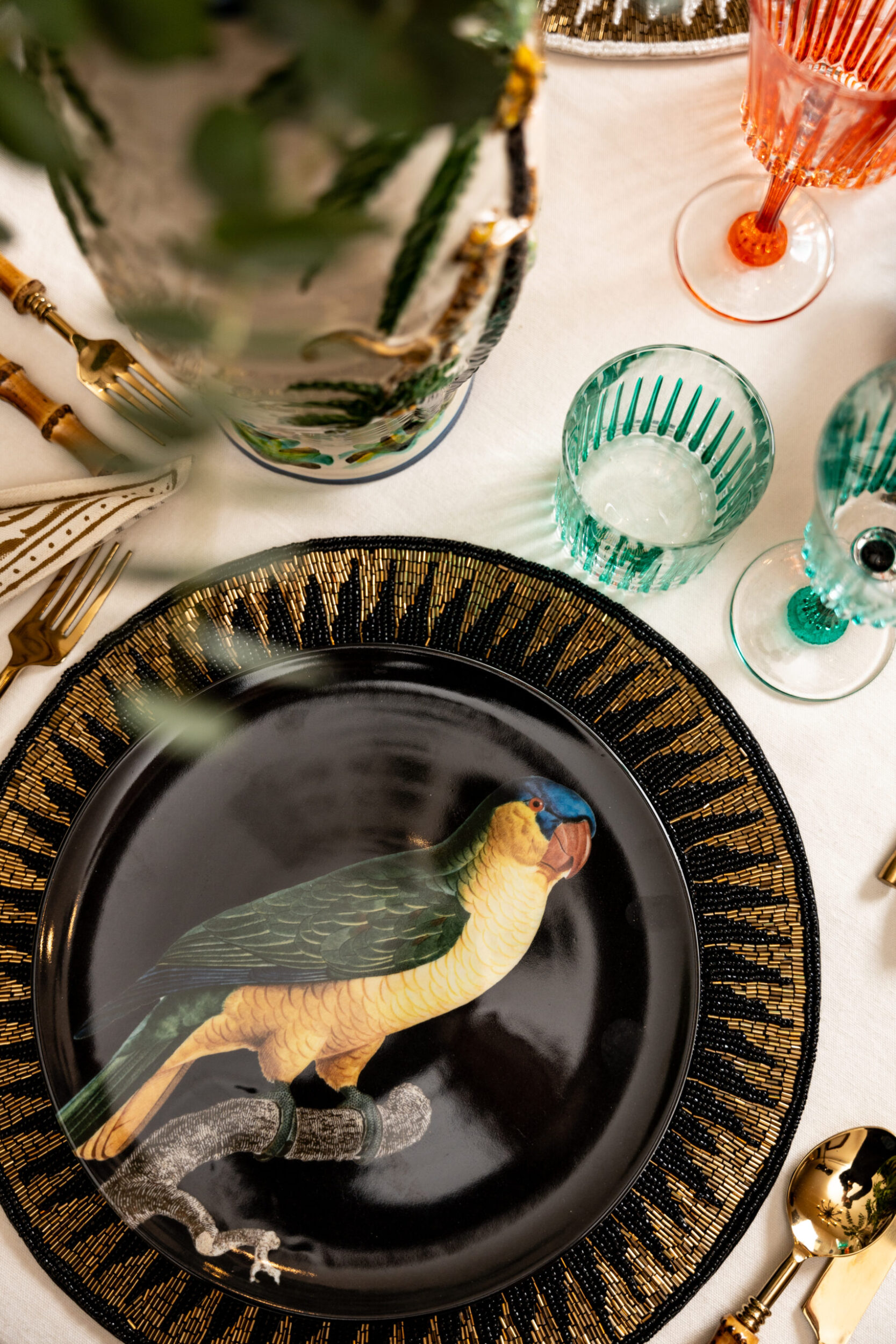 les-ottomans-black-collection-dinnerteller-porzellan-yellow-parrot image 3