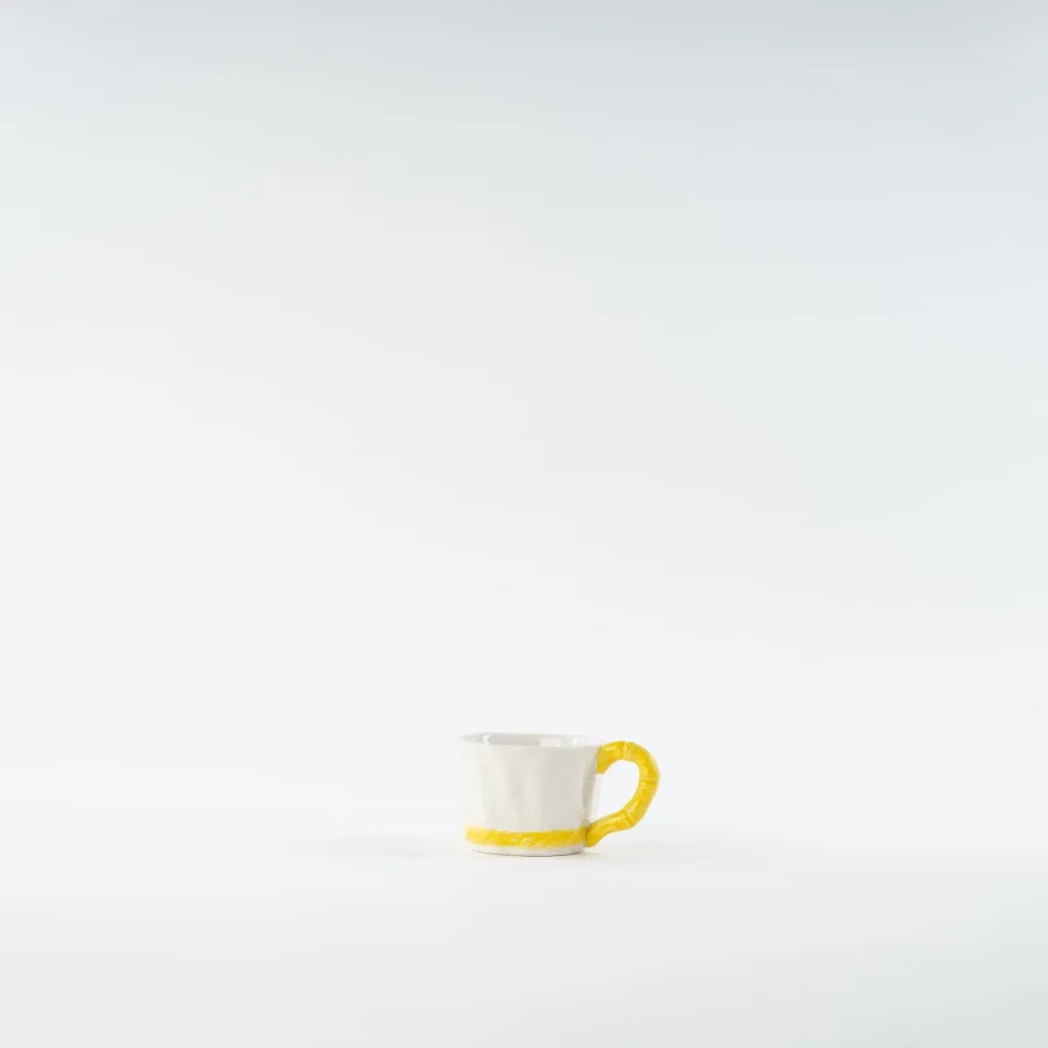 les-ottomans-wicker-kaffeetasse-mit-untertasse-gelb-handbemalt image 1
