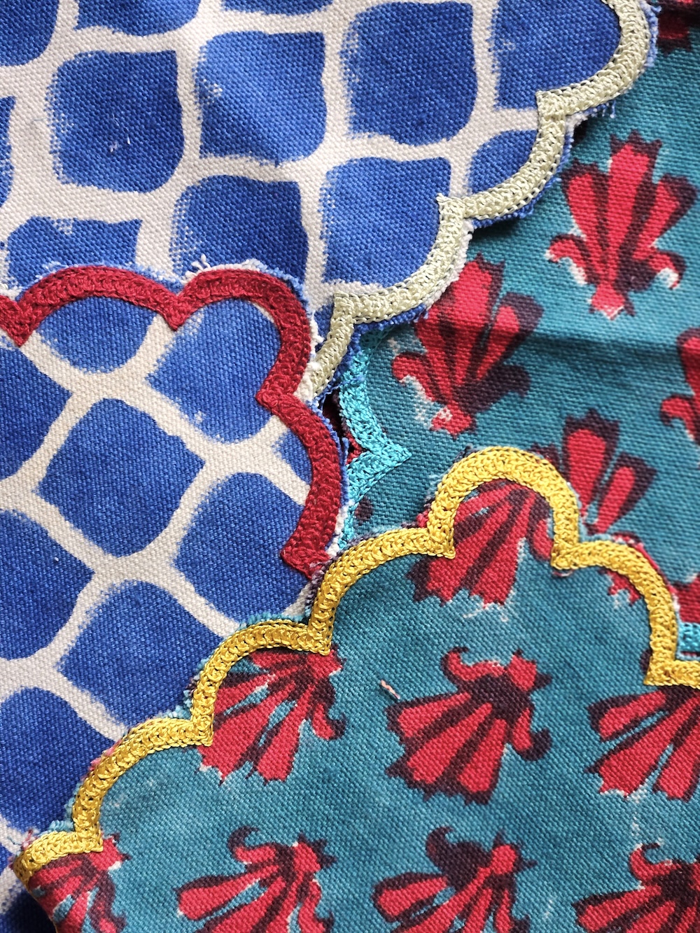 les-ottomans-ikat-untersetzer-aus-baumwolle-im-4er-set-mit-blockdruck image 2